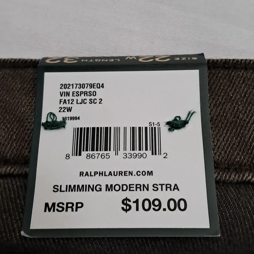 Lauren Ralph Lauren Women's Size 22W Slimming Modern Straight Jeans - Picture 11 of 11